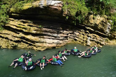 Obyek wisata Goa Pindul, Yogyakarta Goa pindul, wisata goa pindul, cave tubing goa pindul, goa pindul jogja, jogja, wisata jogja, river tubing goa pindul, sungai goa pindul, river tubing kali oyo jogja, sungai oyo jogja, tiket masuk goa pindul jogja, tarif goa pindul jogja, htm goa pindul jogja, biaya cave tubing goa pindul jogja, tarif cave tubing goa pindul jogja, alamat goa pindul, lokasi goa pindul, rute