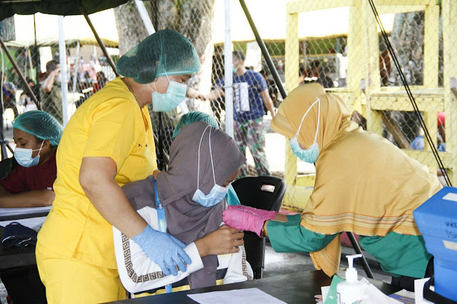 Serbuan Vaksinisasi  TNI-POLRI Bersama Pemkot Jayapura Capai 2.752 Orang