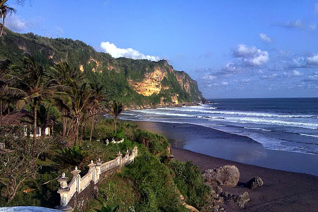  PANTAI PARANGTRITIS  Excellent View for a Sunset Walk