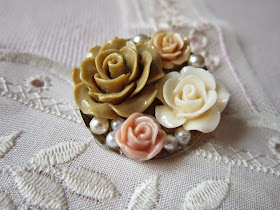 broche, brooch, pin, rosas, roses