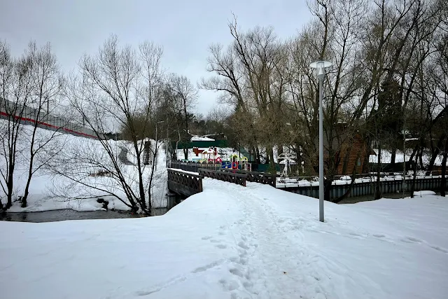 посёлок Переделкино, река Сетунь, пешеходный мост