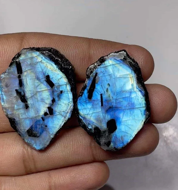 Moonstone Adularescence