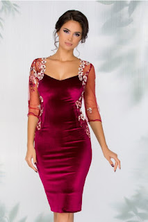 Rochie MBG din catifea magenta cu broderie florala