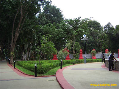 Path Taman Bungkul Surabaya