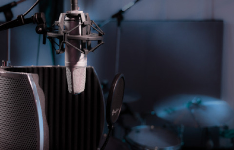 studio-micro-microphone-singing