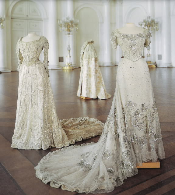 Robe vers 1900