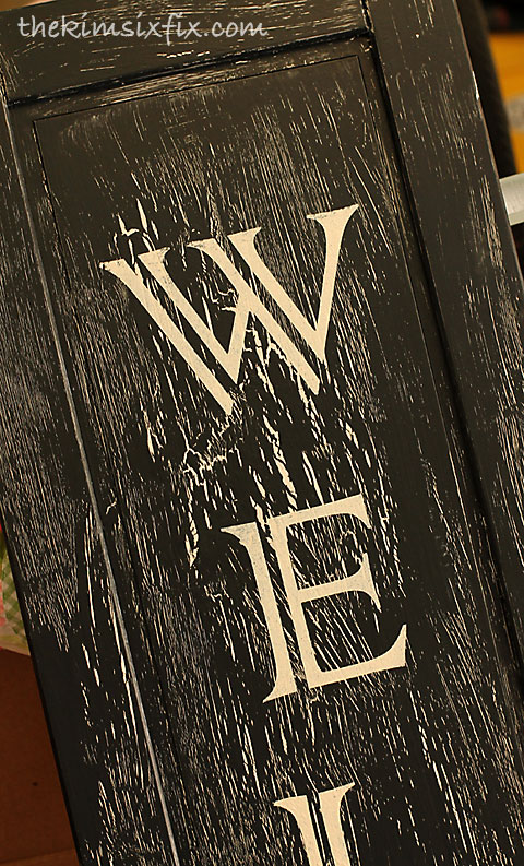 Crackle finish sign