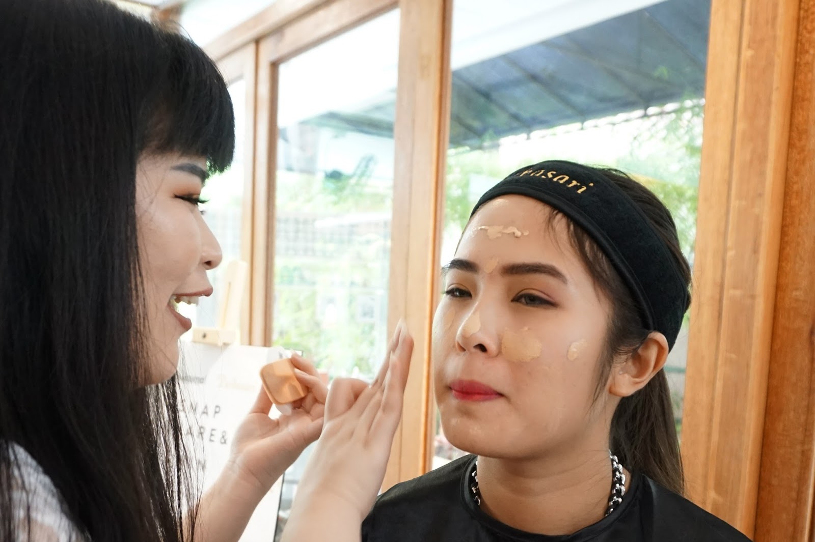 Cyndaadissa Indonesian Blogger Bermain Dengan Purbasari Makeup