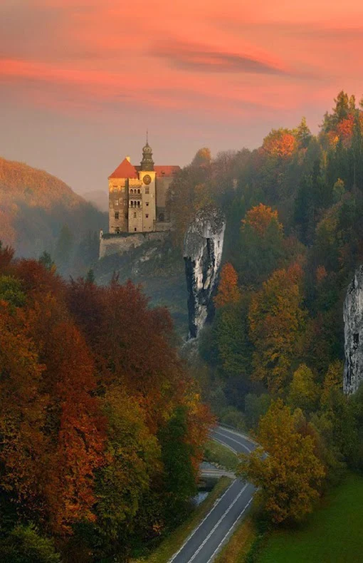  Sunset Castle, Pieskowa Skała, Poland