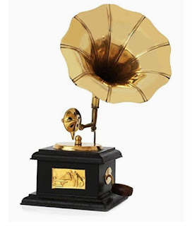 Here is an Image of Handmade Gramophone for House Decor