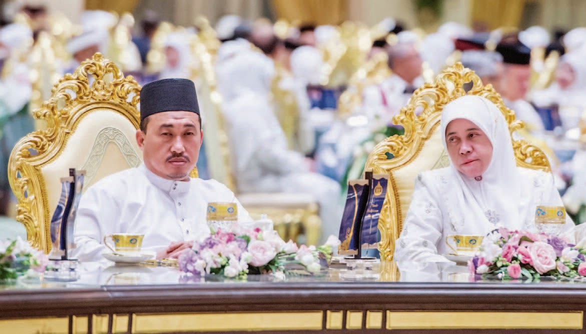 MONARKI RAJA PERKAHWINAN DIRAJA  BRUNEI 2022 MAJLIS 