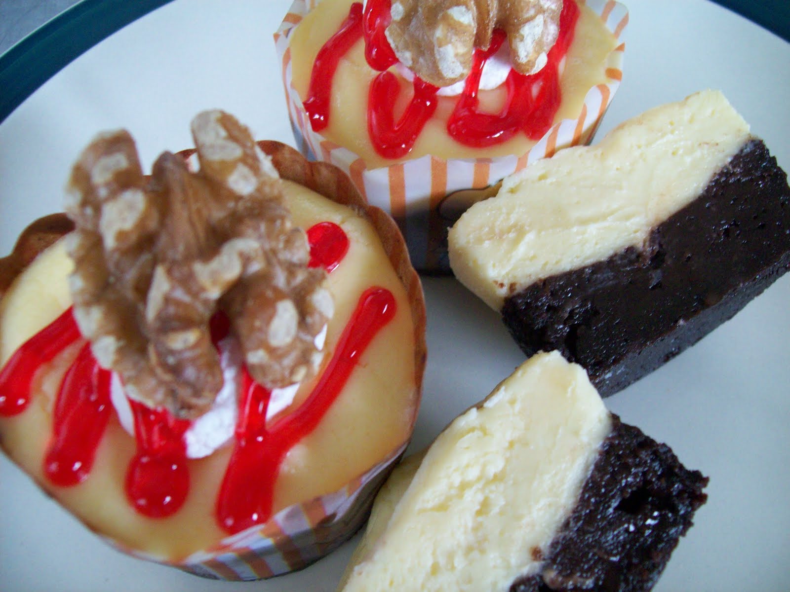 :: puffyfluffy cake ::: CHOCLATE CHEESE CUP CAKE