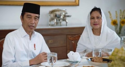 Joko Widodo dan Ibu Iriana Jokowi Sampaikan Selamat Idulfitri 1441 H