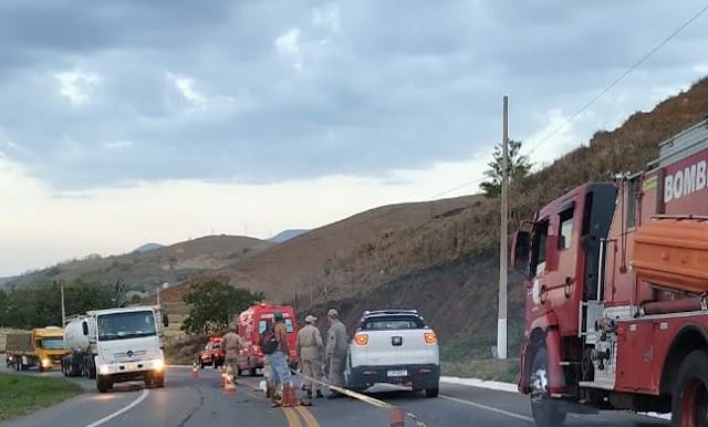 Mulher morre ao bater em Carro na BR-356 em Cardoso Moreira