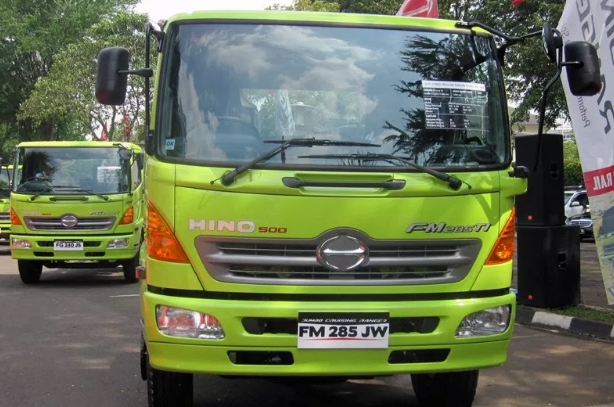 Gambar Foto Truk Hino Modifikasi Inovatif Terbaru 2019