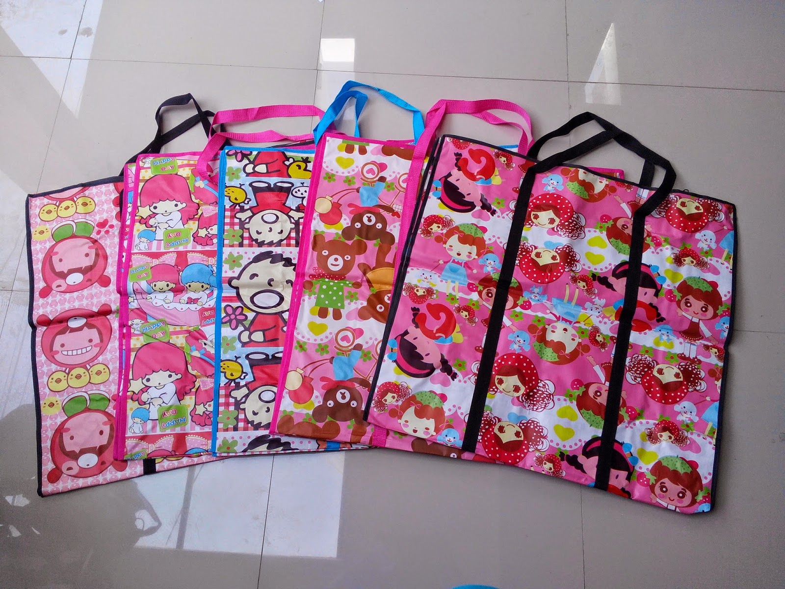 http://www.emimieshop.com/2014/05/tas-belanja-bahan-karung.html