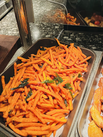 Fries - Sajian Tradisi Ramadan Iftar Buffet dekat Renaissance Hotel Johor Bahru