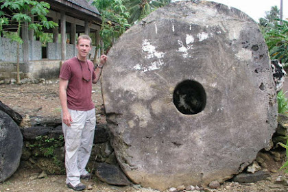 Mata Uang Unik dari Pulau Yap, Berbentuk Koin Raksasa Yang Terbuat Dari Batu