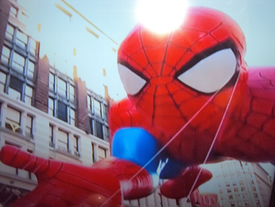 ... Some highlights of 2013 Macy's Thanksgiving Parade plus a flashback