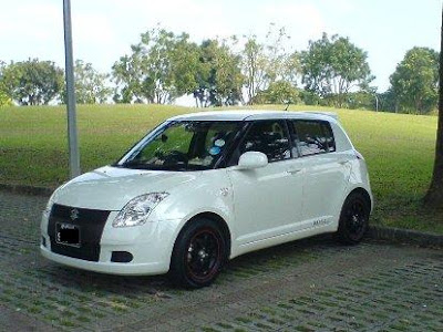 Suzuki Swift White Pearl. Model: Suzuki Swift