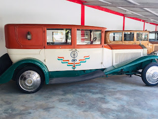 Tri-colour Car