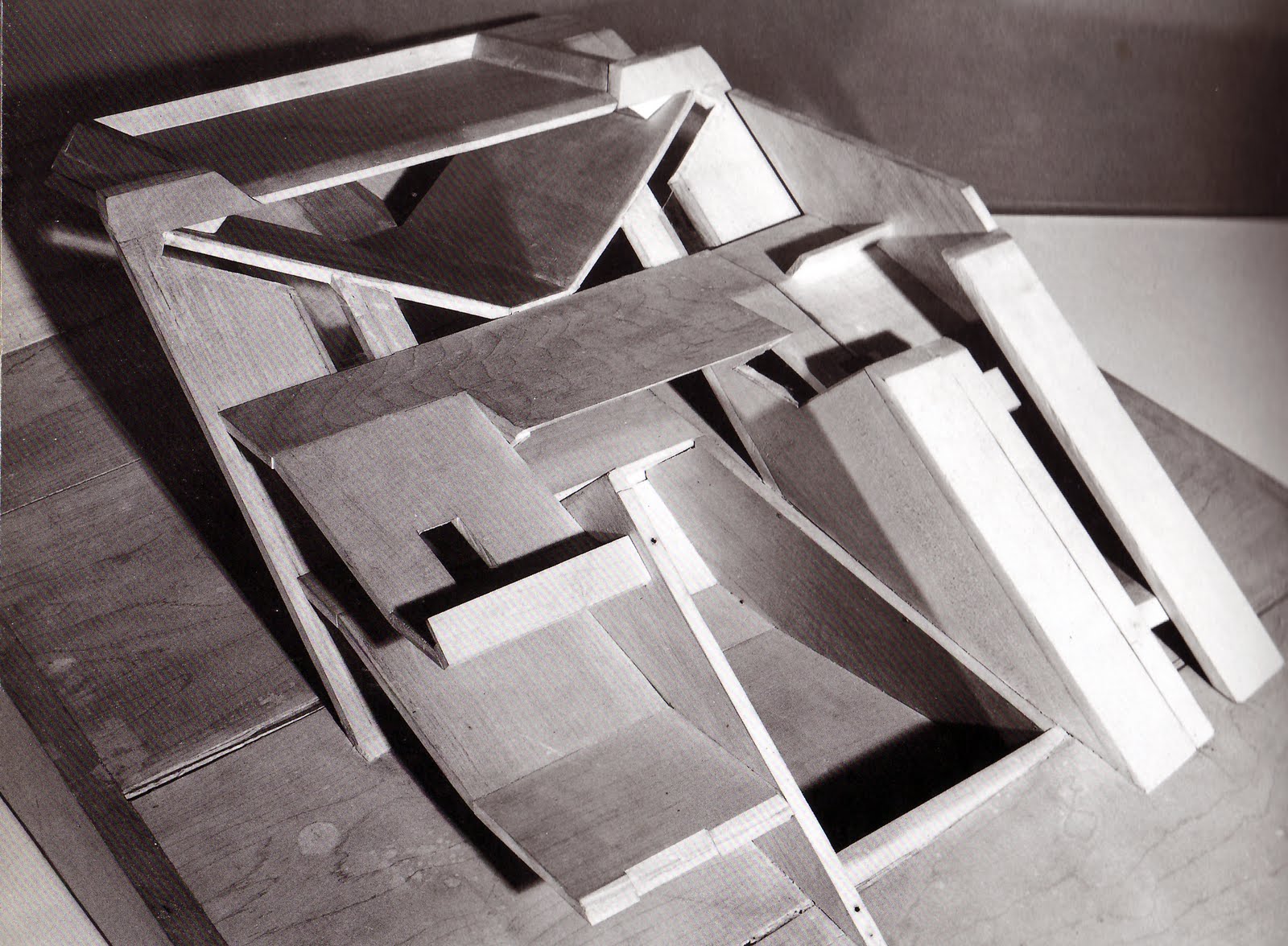 Folded Plane Architecture Models