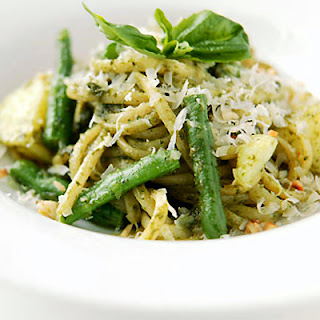 https://nestleusa.wordpress.com/2011/09/15/national-linguine-day-wine-pairing/