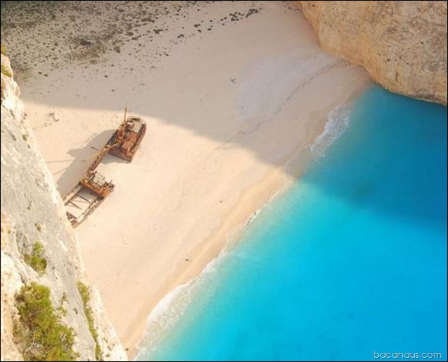 Navagio Beach bacanaus 2