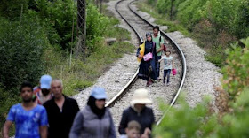 Ερώτηση προς τον υπουργό Μεταναστευτικής Πολιτικής κατέθεσαν 33 βουλευτές του ΣΥΡΙΖΑ, μεταξύ αυτών και ο βουλευτής Πιερίας Στέργιος Καστόρης