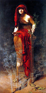 Collier Priestess of Delphi
