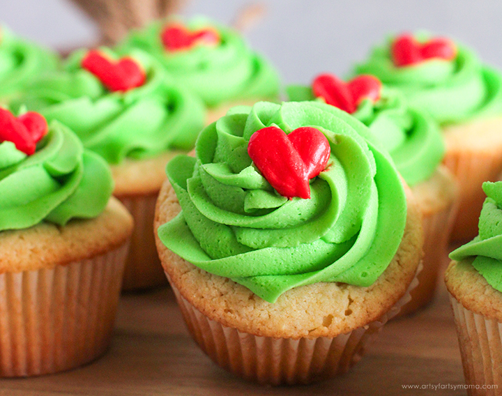 Grinch Christmas Cupcakes