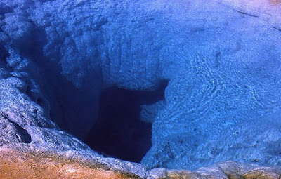 Morning Glory Pool Seen On www.coolpicturegallery.us