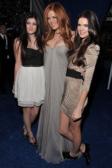 Khloe Kardashian's Red Hair at the 2011 People's Choice Awards GLAM OR SHAM