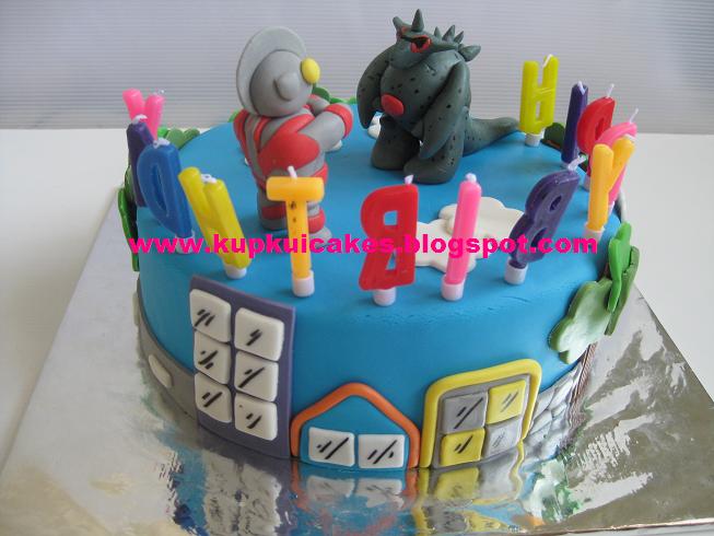 Kupkui Cakes: ultraman cake: happy birthday Bhimo!