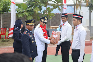 Momen HUT ke-77 RI, Bupati Bulukumba Serahkan Remisi Terhadap 282 Orang Warga Binaan Kelas IIA 