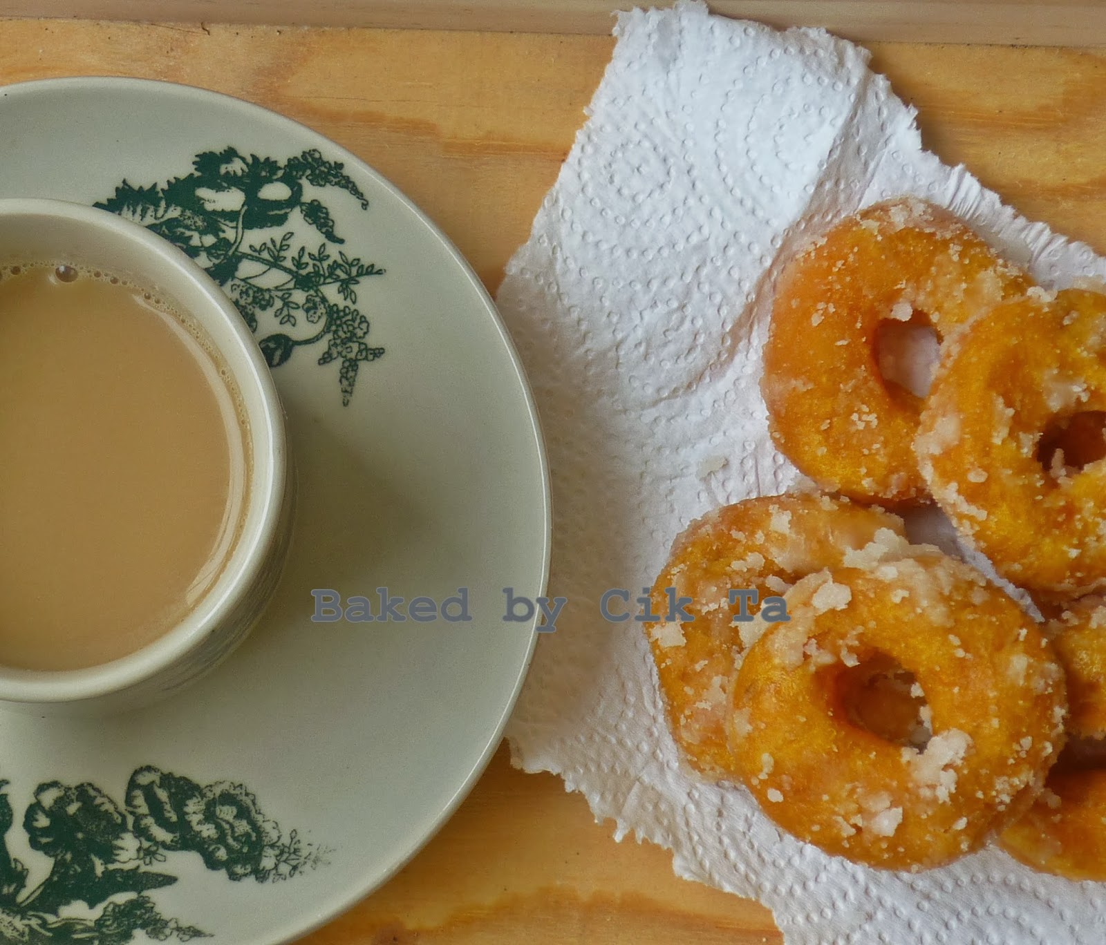 BAKED BY CIK TA: KUIH KERIA.IA-IA NAU KAU!