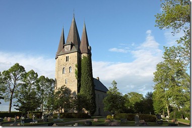 800px-Husaby_kyrka_20090523-04