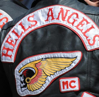   hells angels kutte, hells angels kutte kaufen, hells angels kutte ebay, hells angels kutte abzeichen, hells angels kutte bedeutung, hells angels kuttenverbot, bandidos kutte kaufen, hells angels jacket shop, hells angels kutte abzeichen bedeutung