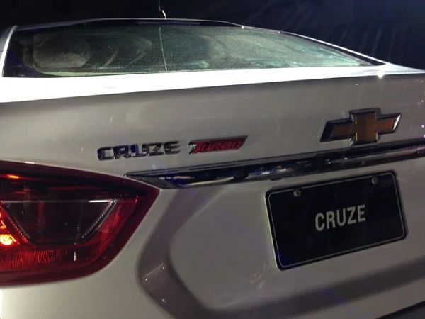 Chevrolet presentó el Cruze II argentino