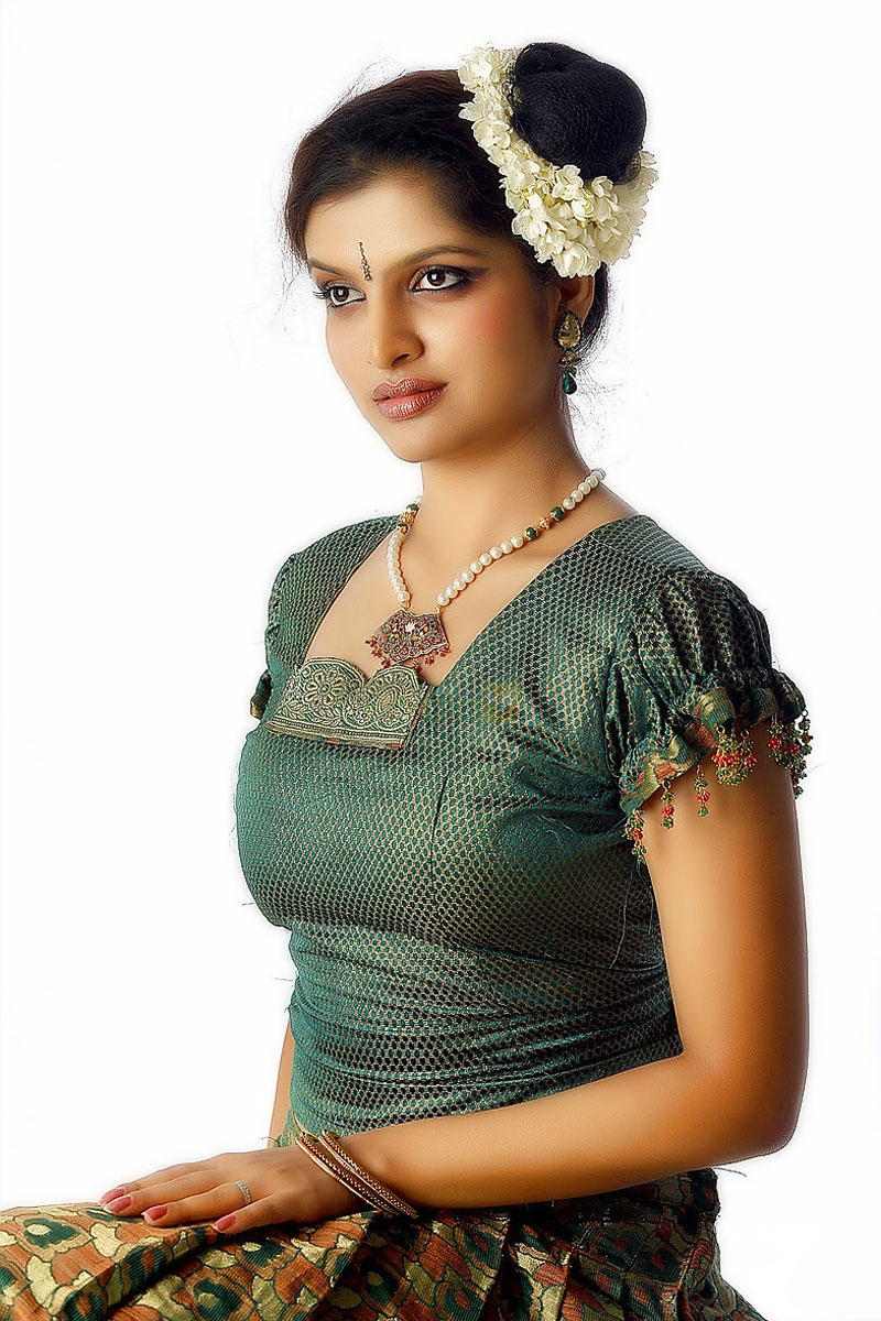 HD FILM GALLERY   ALL FILM IMAGES HD QUALITY  MALAYALAM ACTRESS