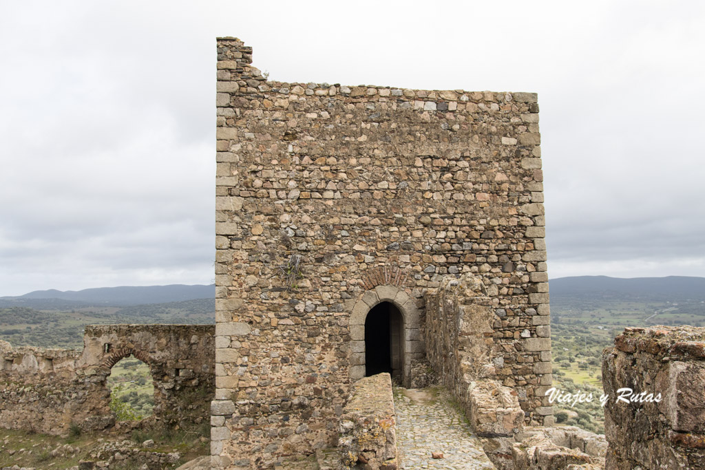 Castillo templario de Burguillos del Cerro