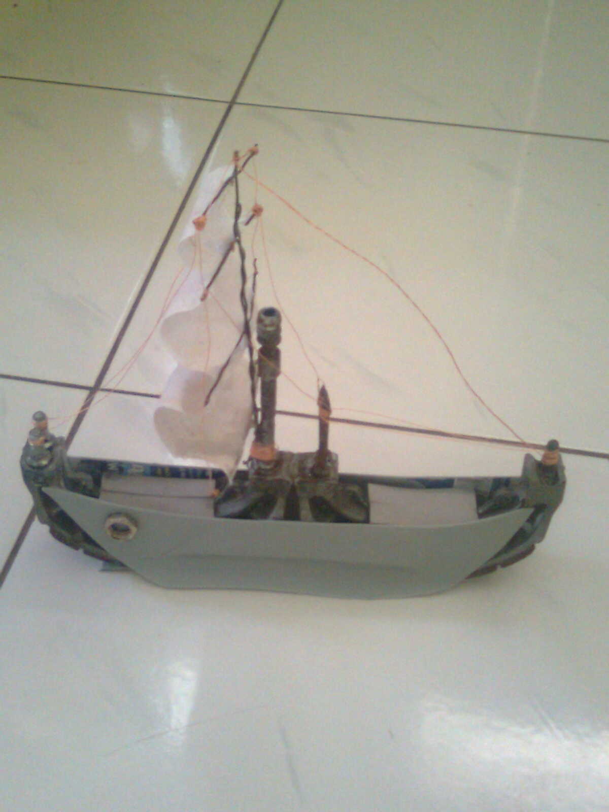 SMA NEGERI 3 KUNINGAN Miniatur Kapal Perahu