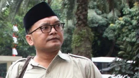 Kacau! 4 Ustadz Ponpes Cabuli Belasan Santriwati, Guntur Romli Resah Minta Kemenag Turun Tangan!