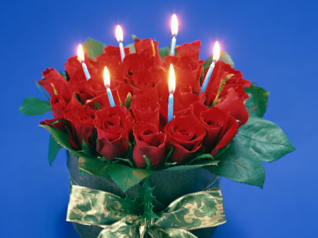 Candle Light Red Rose Flower Wallpaper