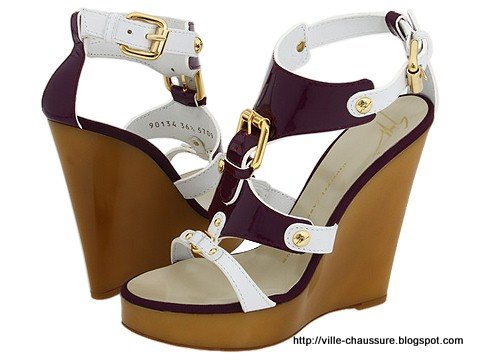 Ville chaussure:chaussure-569446