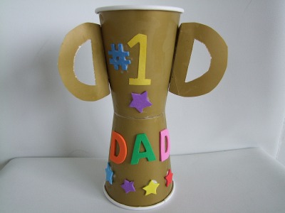 Craft Ideas  Children on Preschool Crafts For Kids   Father S Day Trophy Cup Craft 1