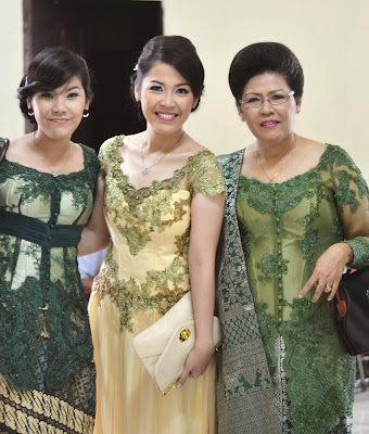 Model Baju Kebaya Keluarga