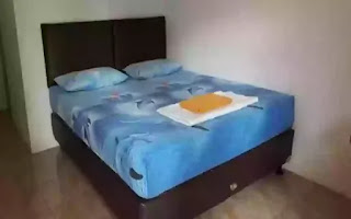 Room 1 bed