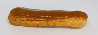 Eclair au café 