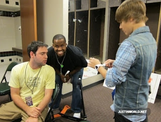 justin bieber working